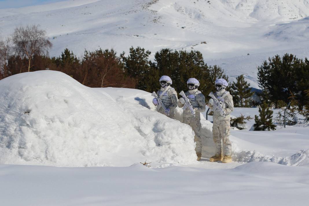 Dondurucu soğukta nefes kesen eğitim 5